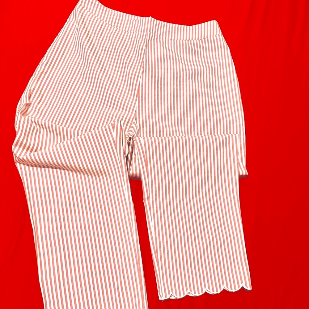 Sugarlips Pink Striped ‘Plaza’ Cropped Scalloped Pants